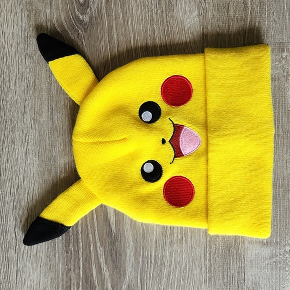 Pokemon Pikachu Beanie Hat - Picture 1 of 7